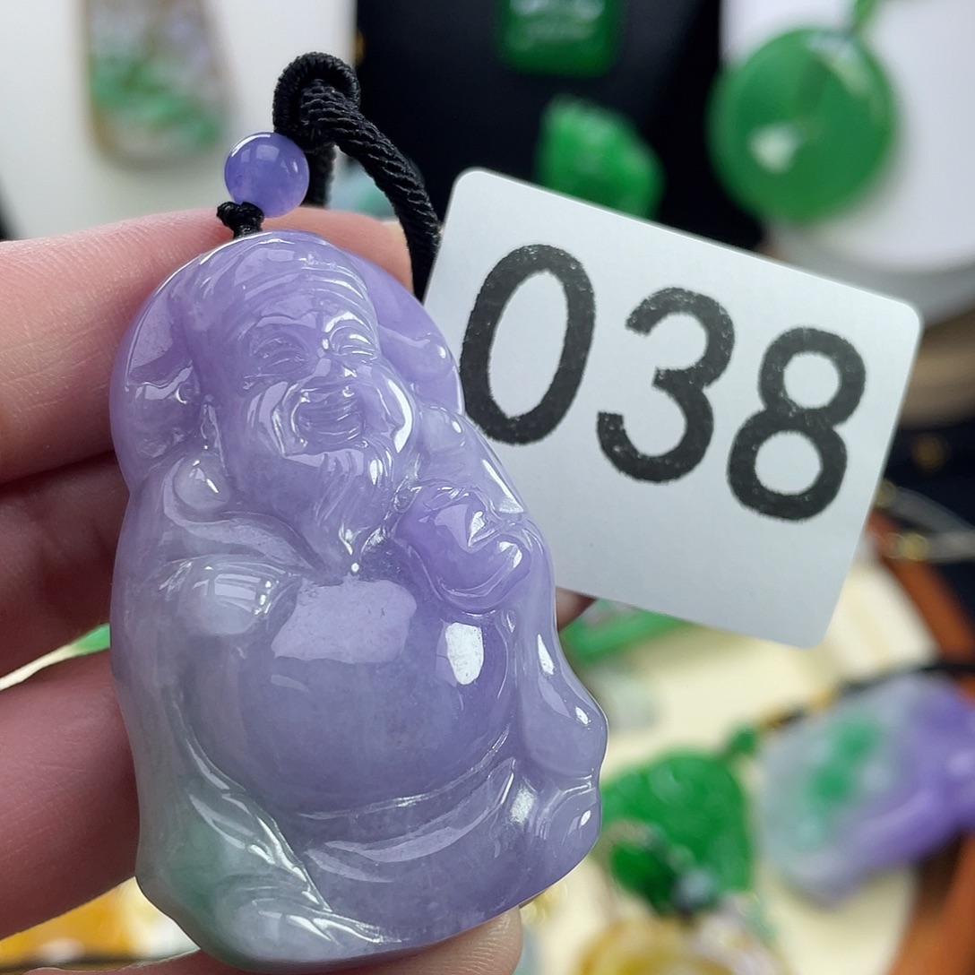 翡翠未镶嵌吊坠(赠链)