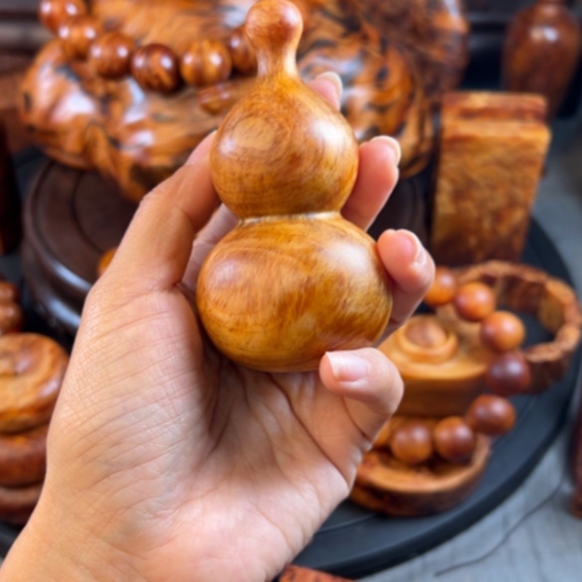 【闪购商品】松木（琥珀木）把件