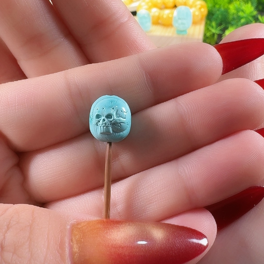 绿松石未镶嵌颈饰