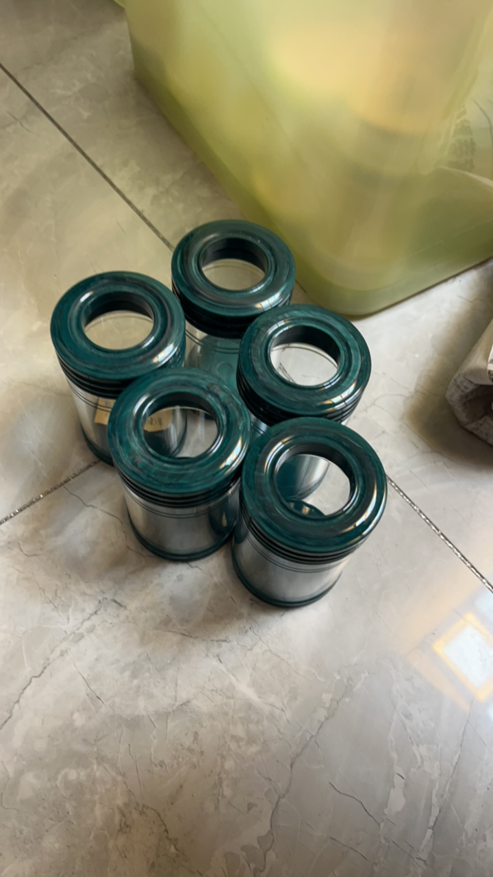 蝈蝈罐天津谭绿色➕一个磷铜簧