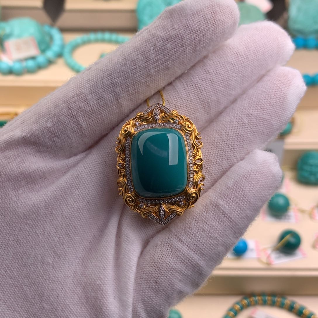 绿松石珠宝奇石18K金镶嵌