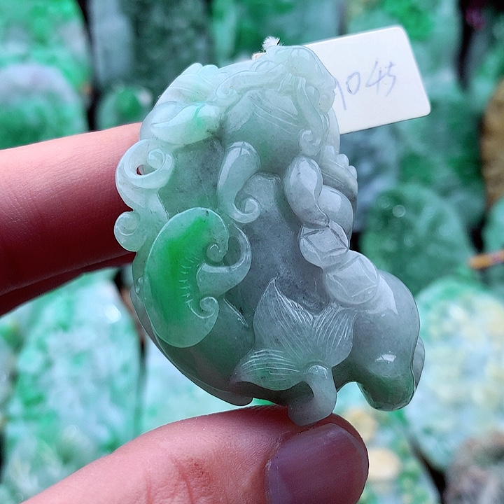 翡翠吊坠(不含链)未镶嵌