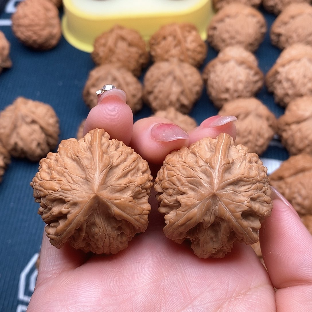 文玩核桃吊坠玉龙37