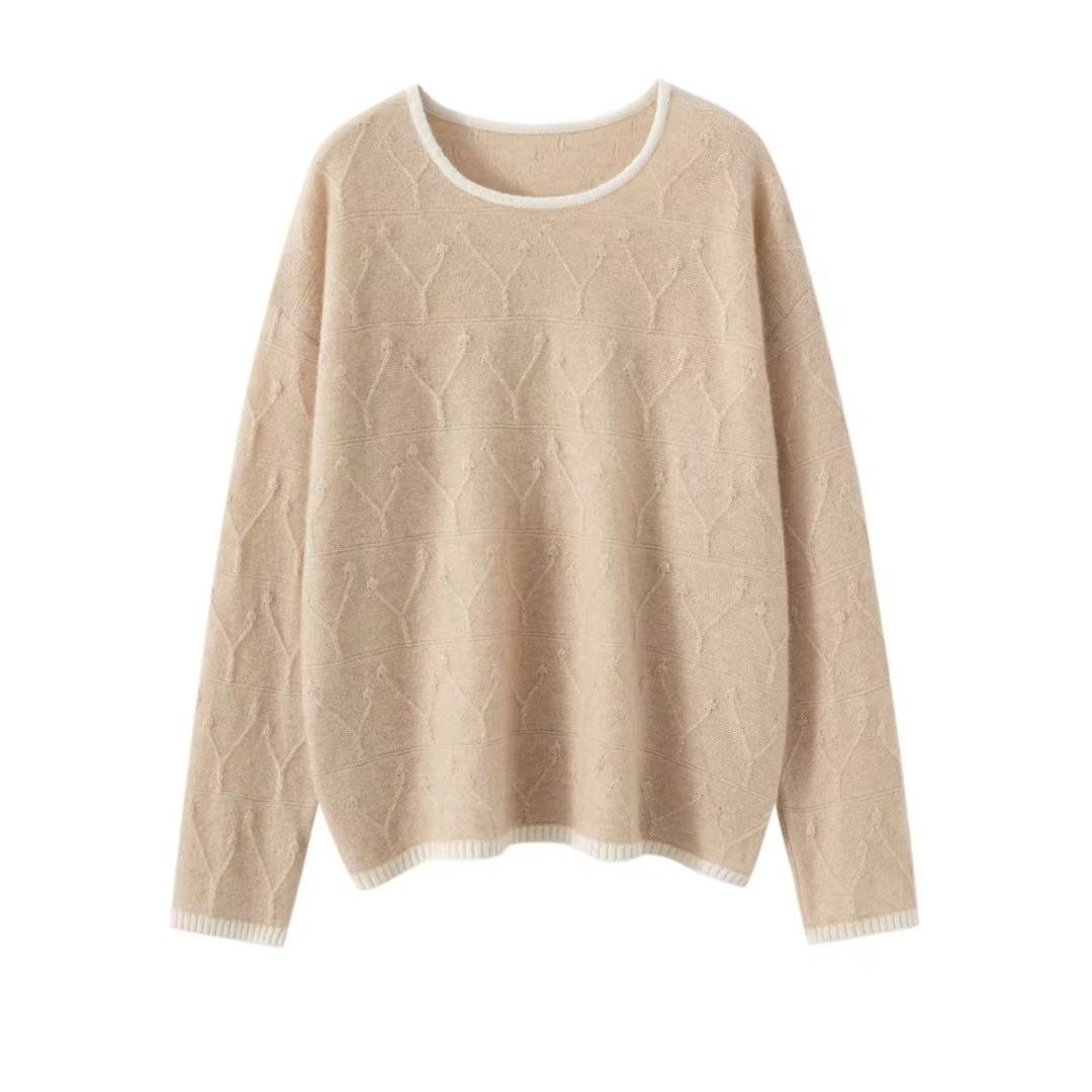 LP拼色钩花花朵扣圆领针织衫 