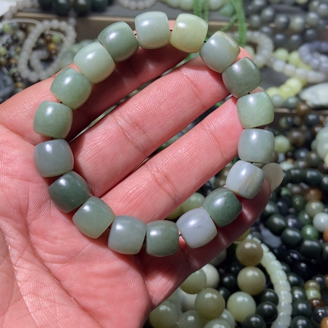 和田玉手链未镶嵌