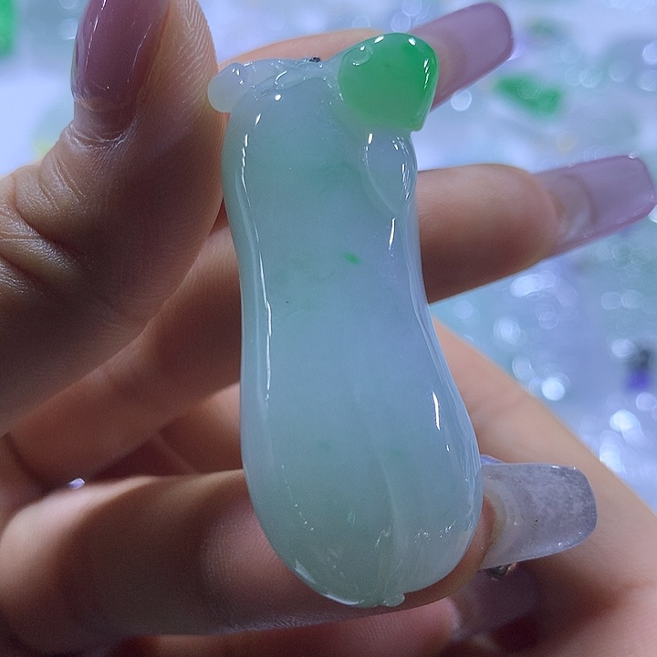 翡翠未镶嵌颈饰天然翡翠A货吊坠