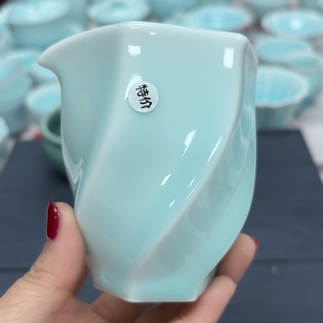 龙泉云间青瓷小米茶器