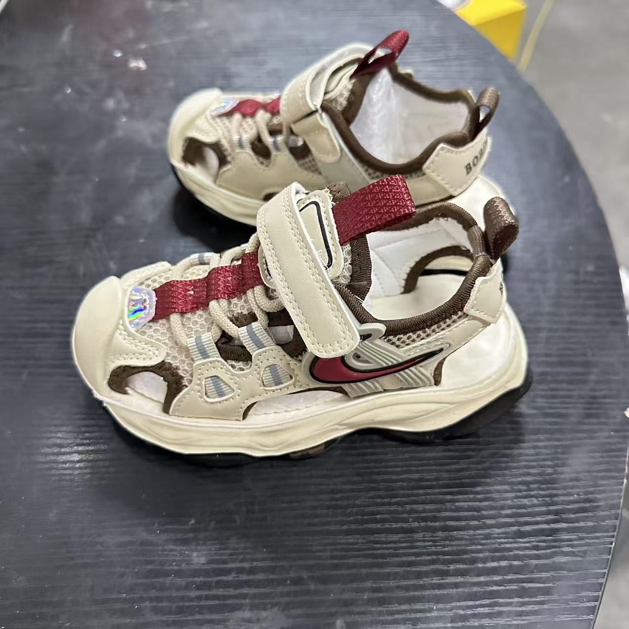 【现货】XZ-182 卡其色 儿童时尚休闲百搭软底包头防滑