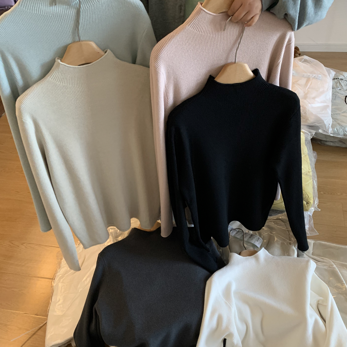 ABOUT MANGO 冬款上衣