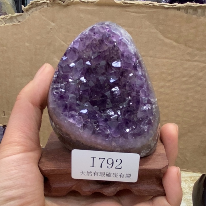 紫晶大型摆件（非配饰）未镶嵌
