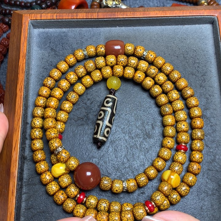 星月菩提吊坠菩提