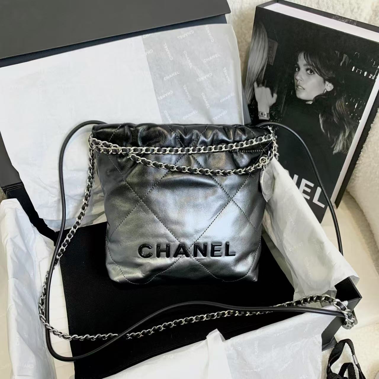 99新 Chanel/香奈儿 壹臻/24c黑银渐变22bag mini /94231957