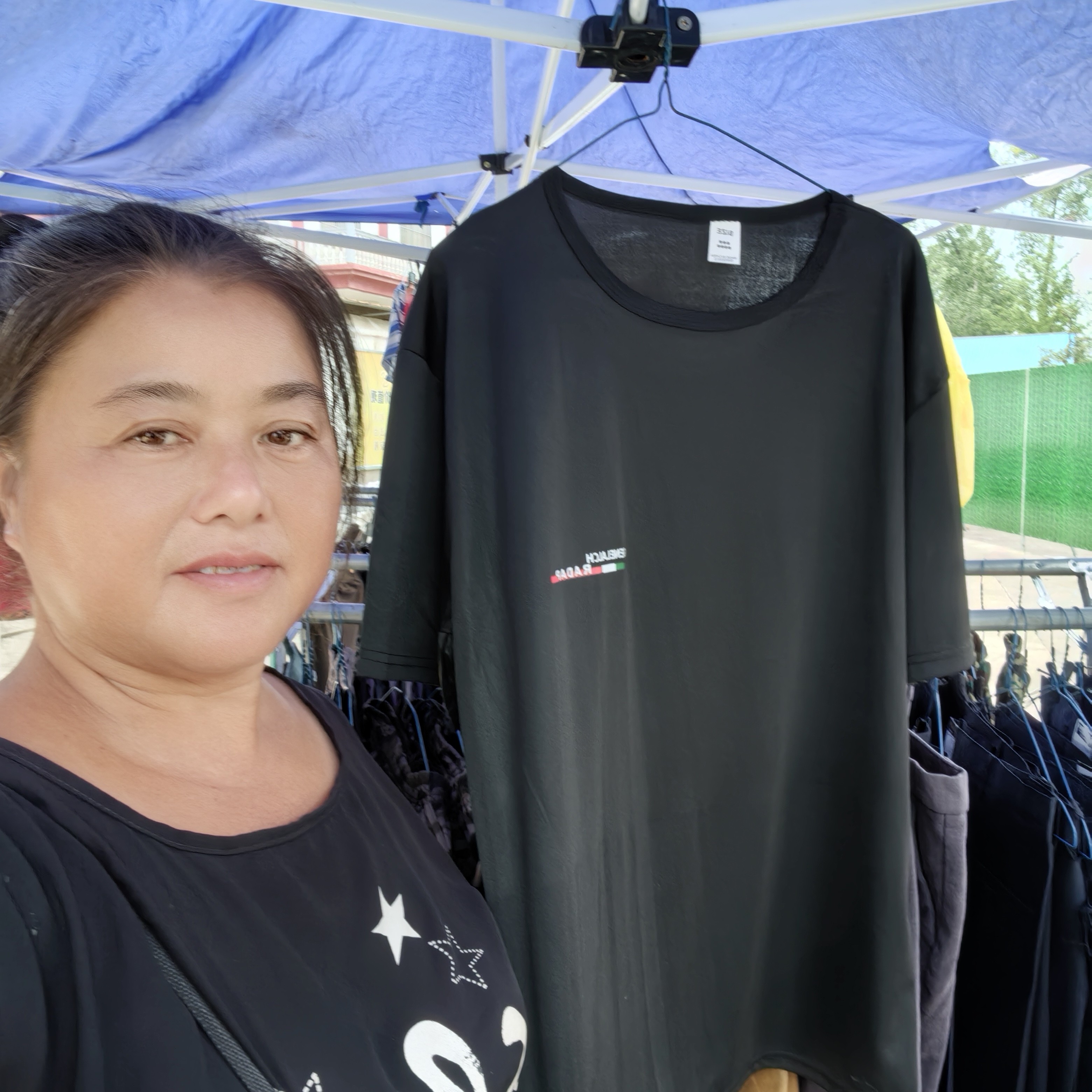 印花修身型通用几何薄款短袖T恤上衣半袖时尚圆领