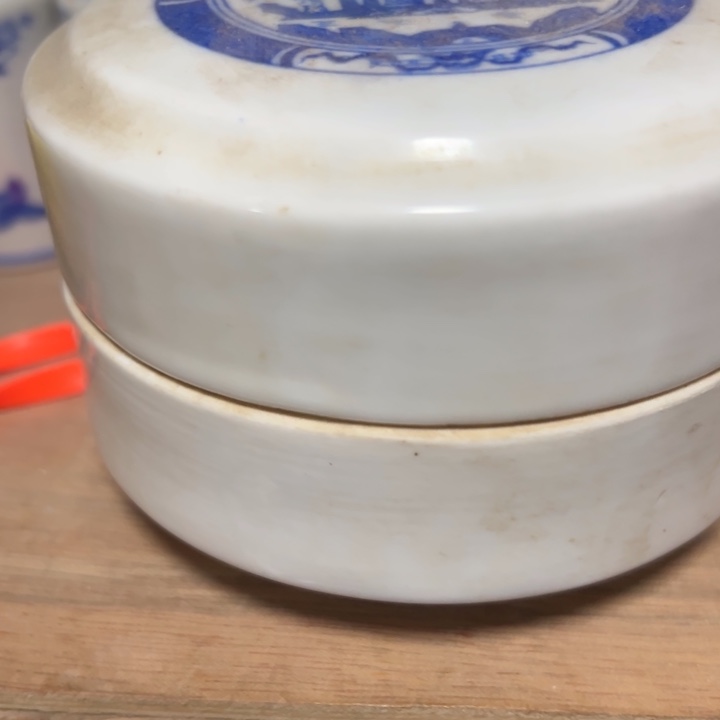 阳***茶缸景德镇陶瓷合同，印尼和这个