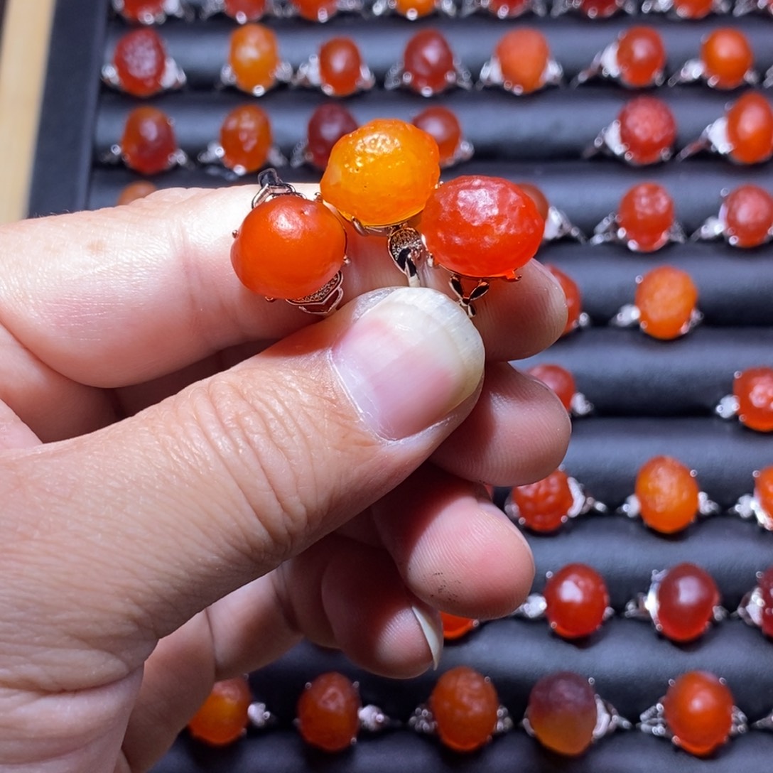 猴***的玛瑙/玉髓合金戒指