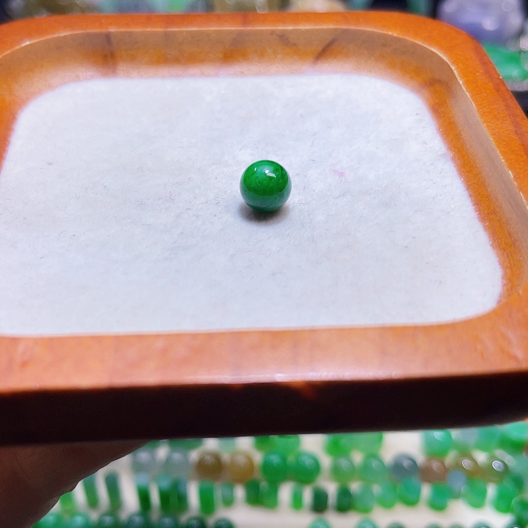 翡翠散珠轻**扬天然缅甸翡翠圆珠
