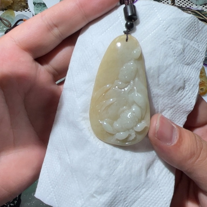 翡翠颈饰未镶嵌天然