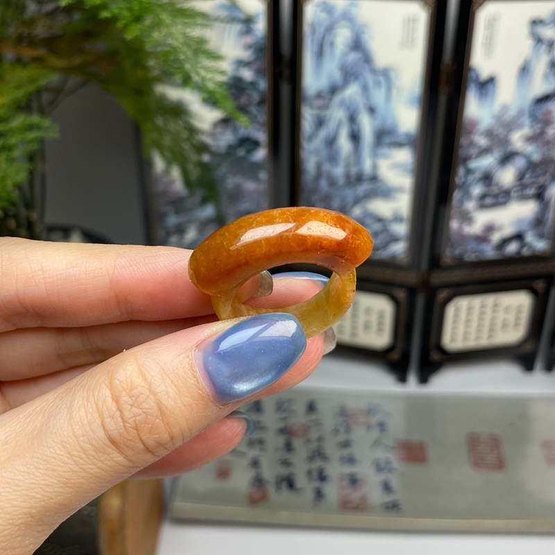 19.2老料俏色红翡复古马鞍戒圈指环 天然翡翠A货