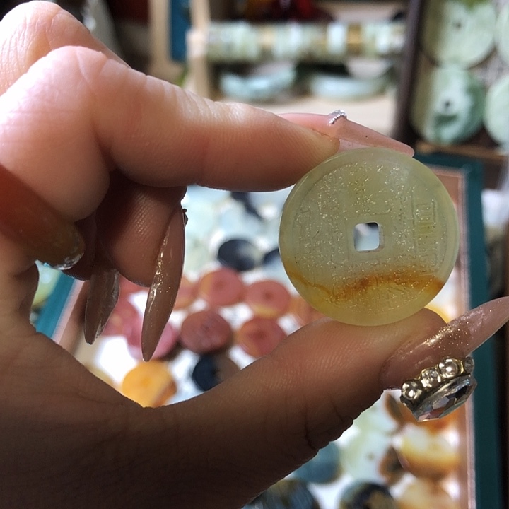 岫玉岫玉挂件未镶嵌