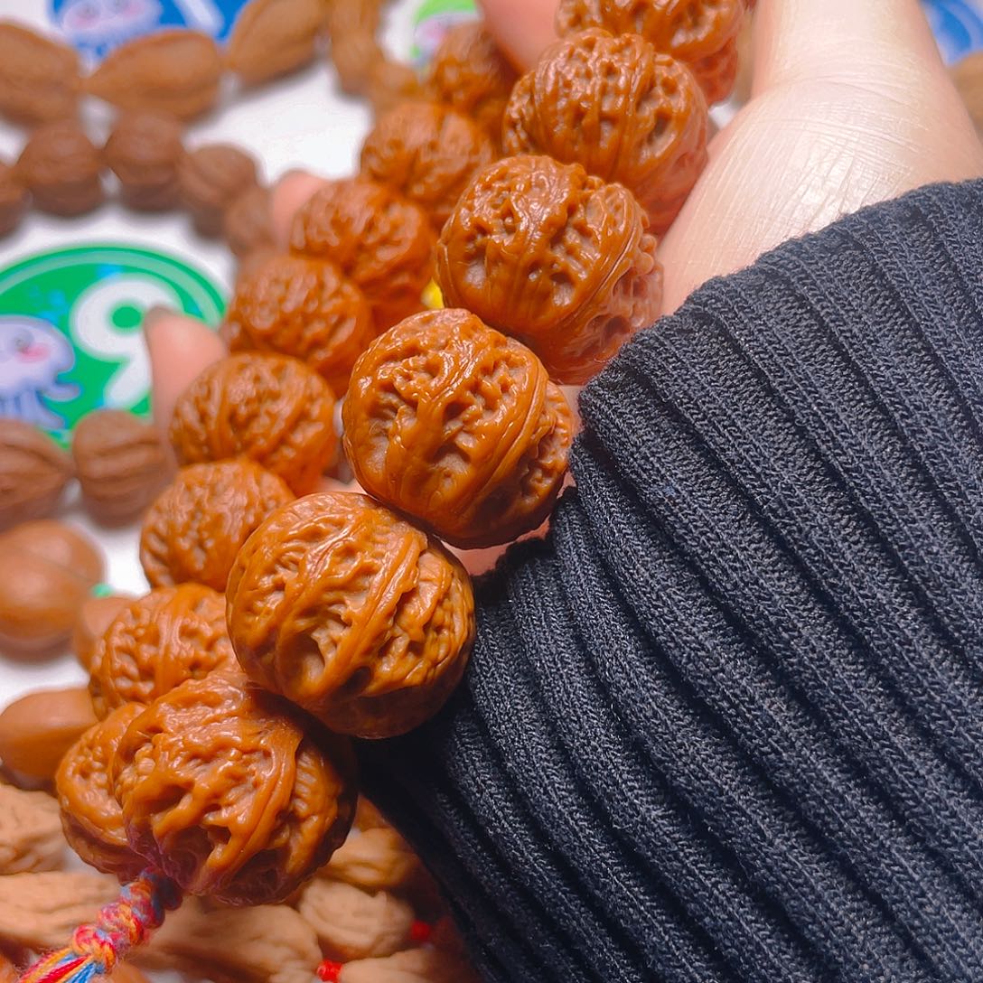 H***L文玩核桃吊坠京八棱