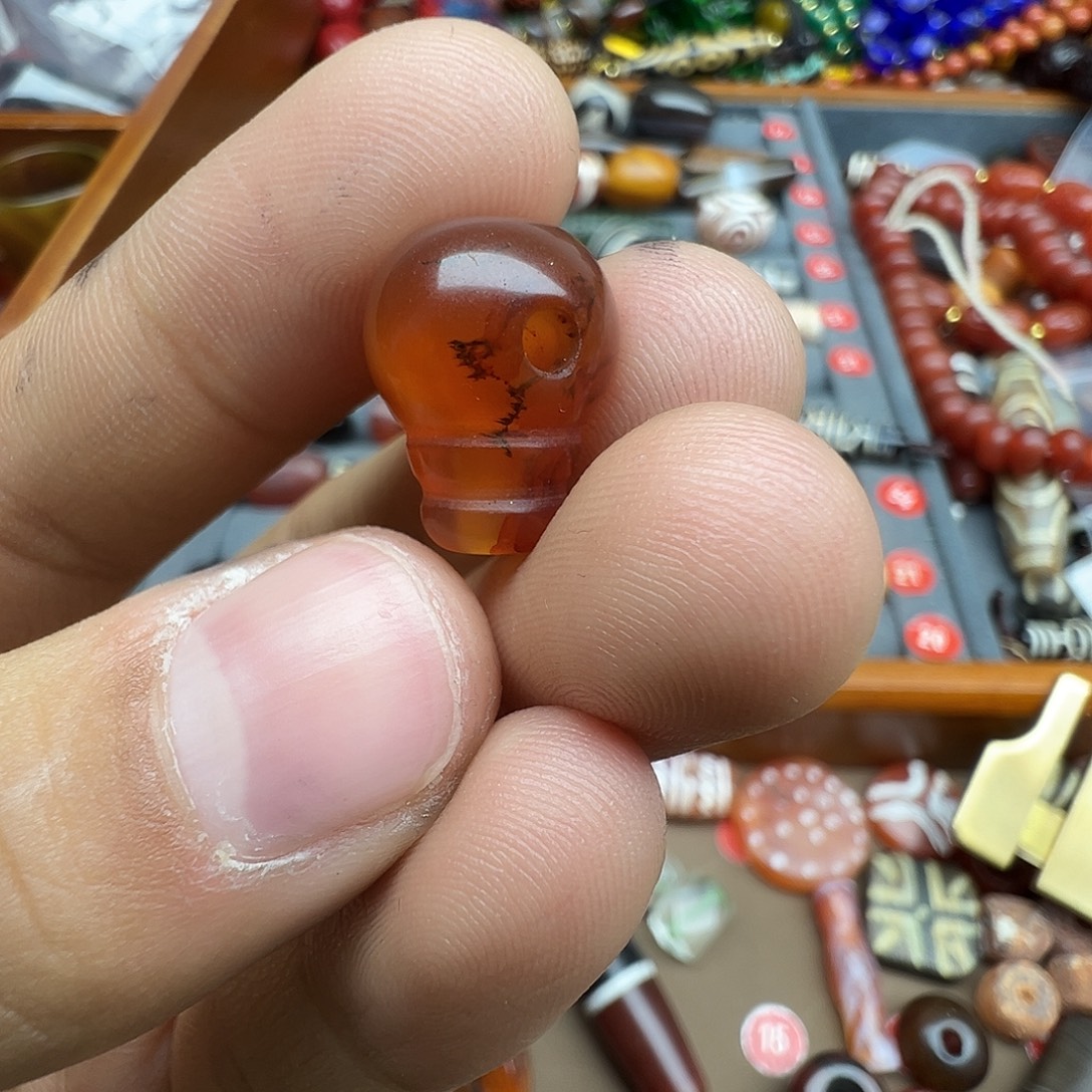 一***，玛瑙/玉髓未镶嵌珠宝半成品