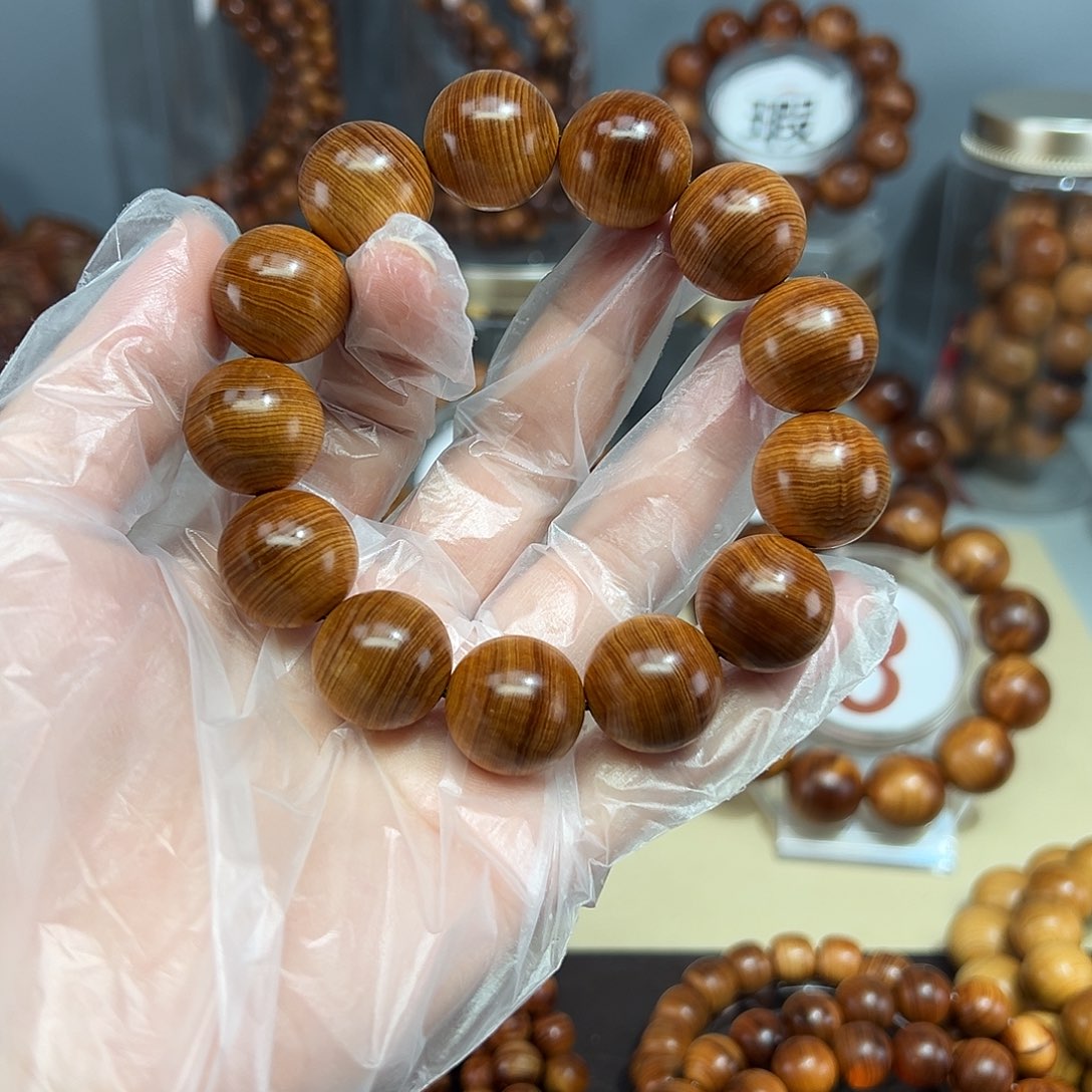 柏木（崖柏）1.8红黑油  浓郁奶甜香