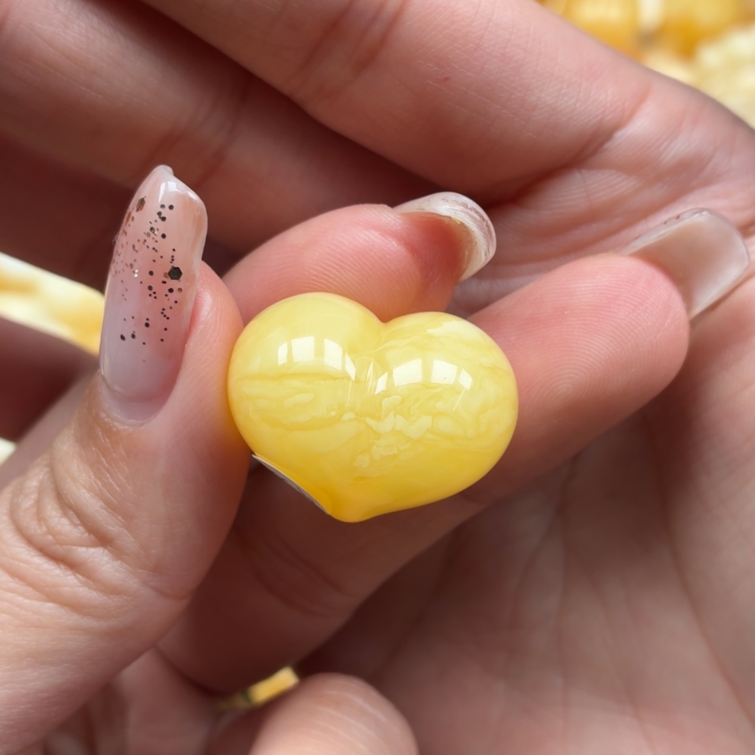 琥珀未镶嵌裸石蜜蜡