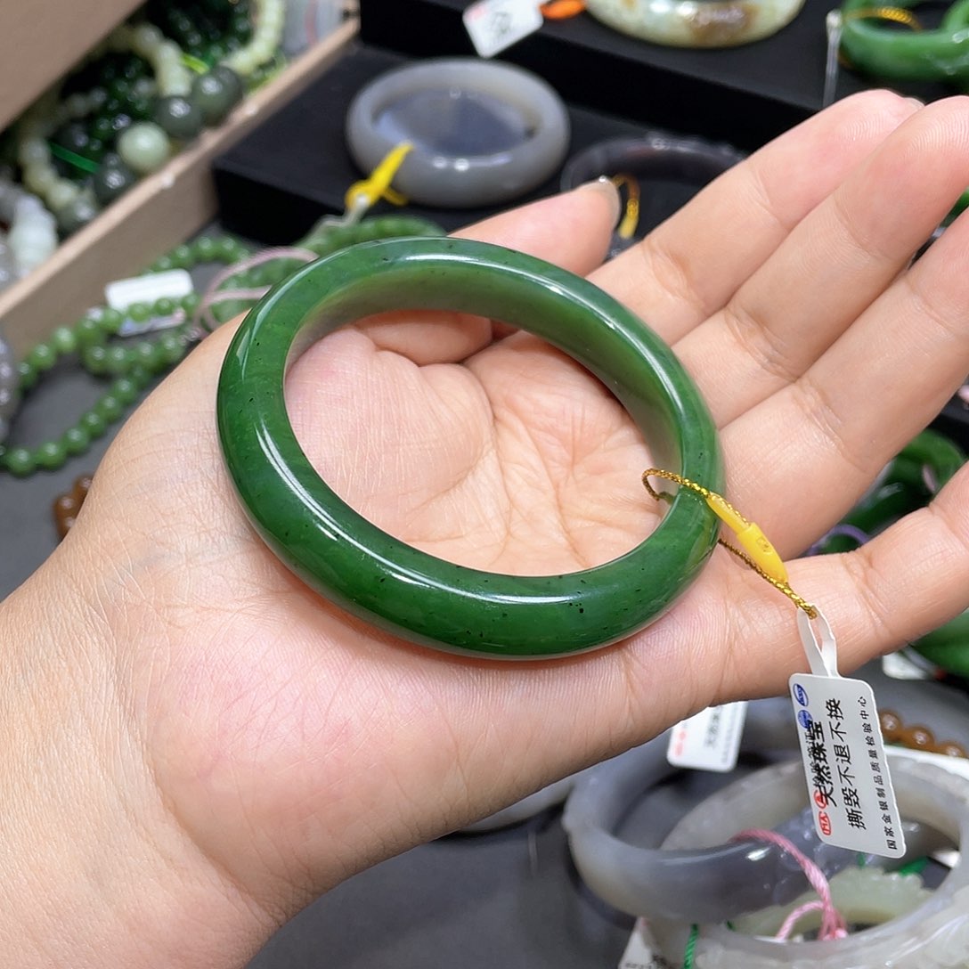 和田玉手镯58圈口90未镶嵌