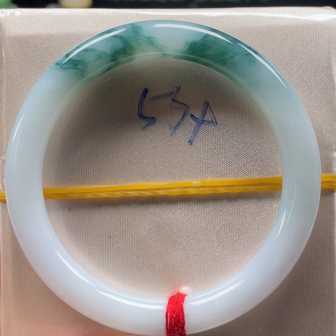 翡翠手镯未镶嵌缅甸翡翠手镯8