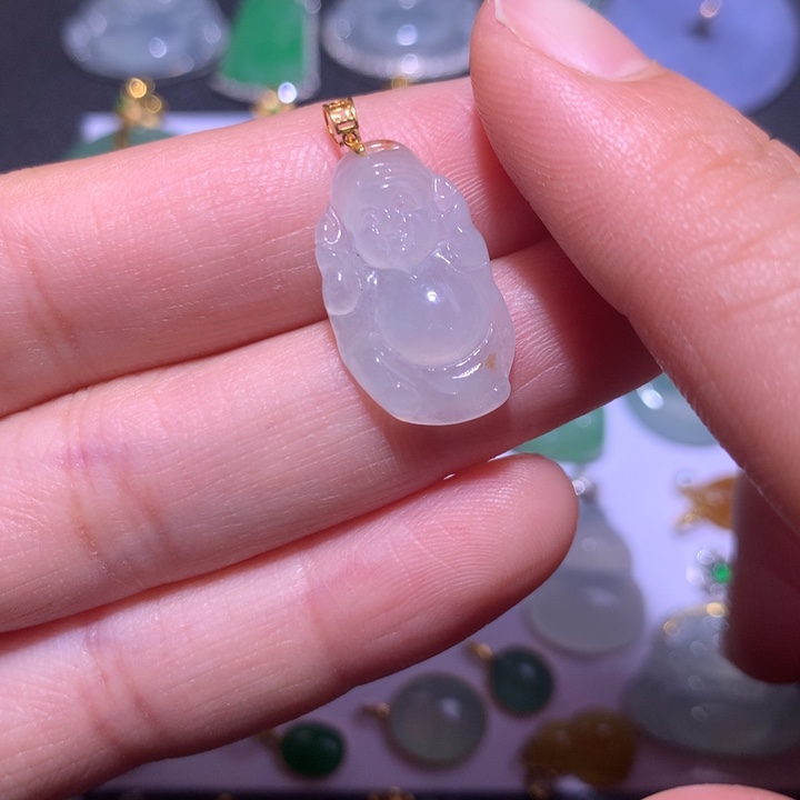 翡翠18K金镶嵌颈饰翡翠