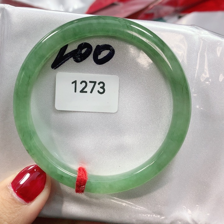 翡翠手镯未镶嵌天然翡翠手镯02