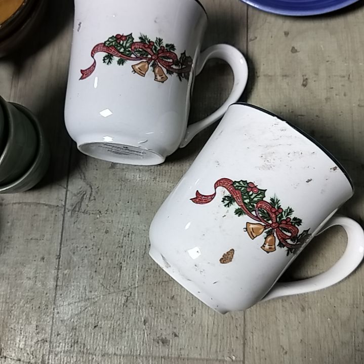 盘瓷片陶瓷杯盘壶碗都有