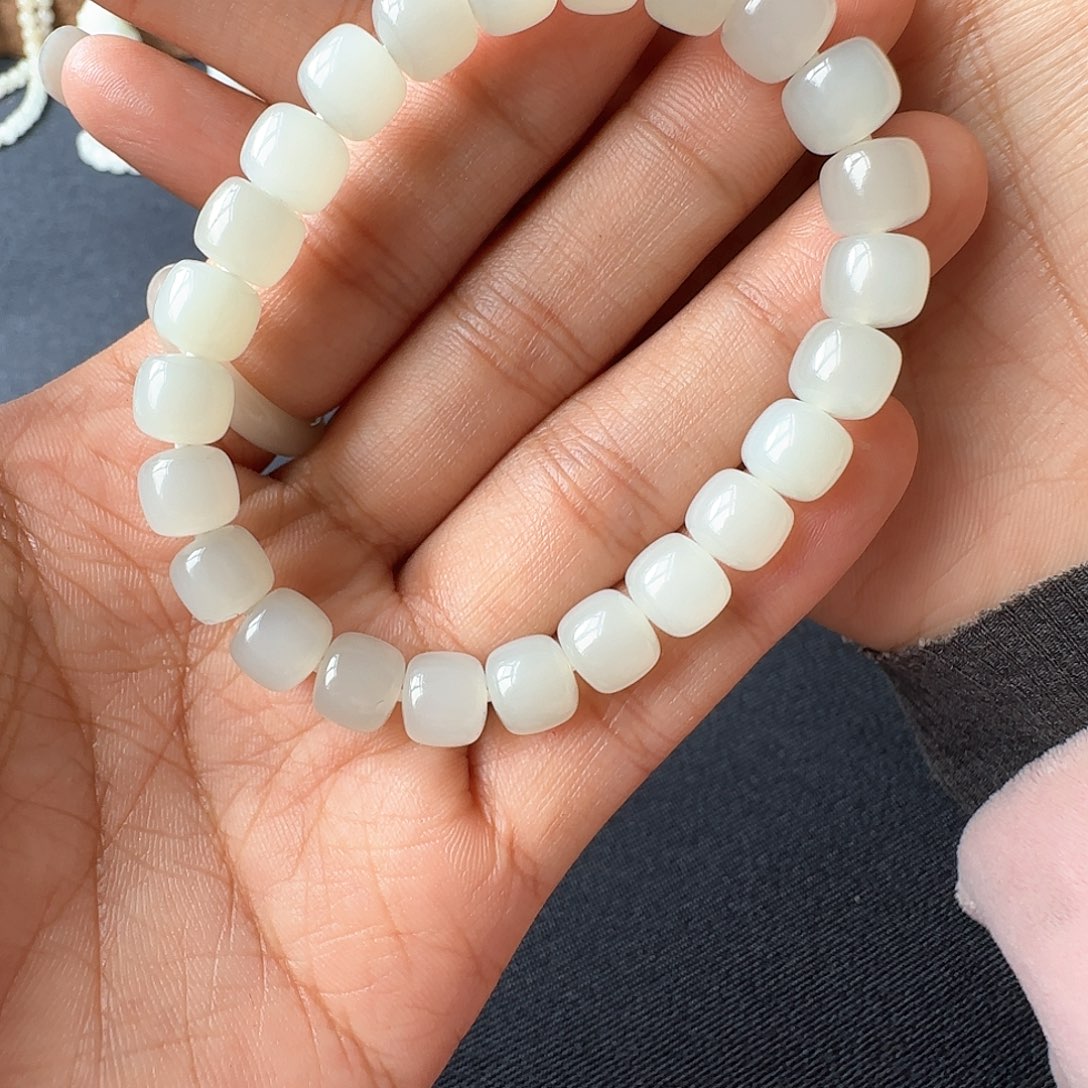 和田玉手链未镶嵌