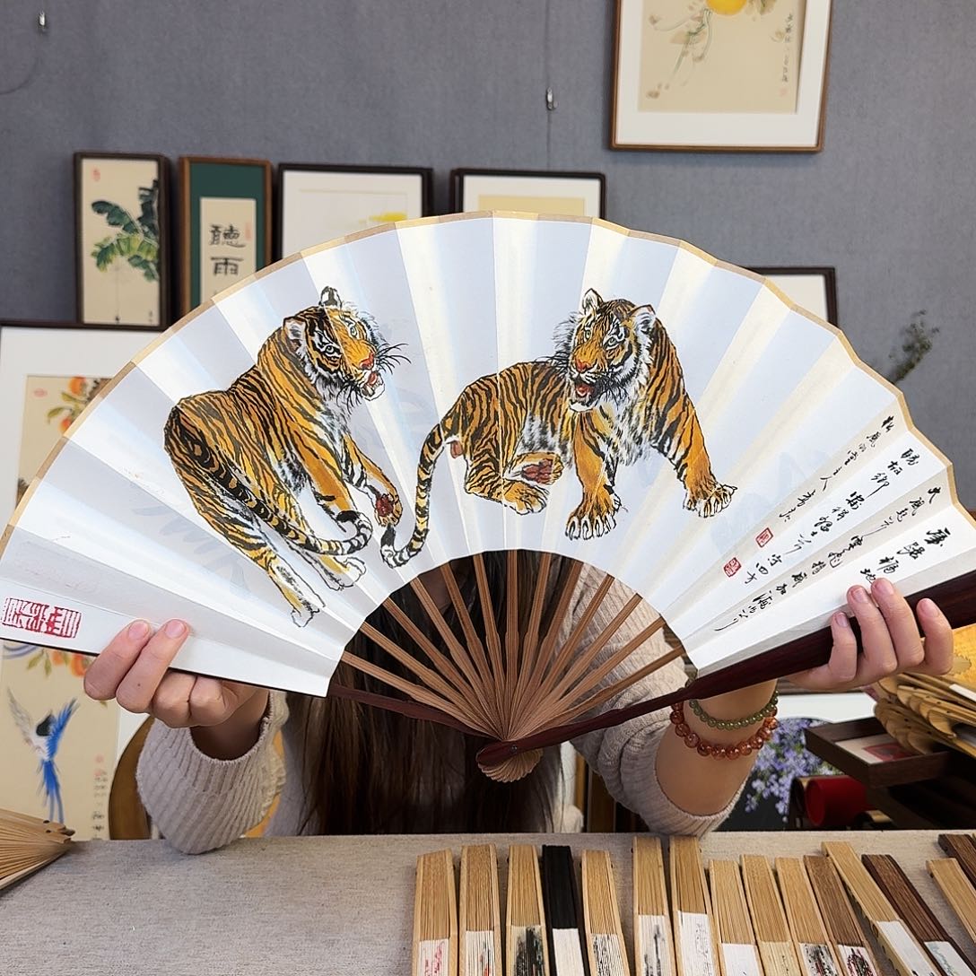 国画10寸红木-纯手绘-文玩扇骨（默认粘好）