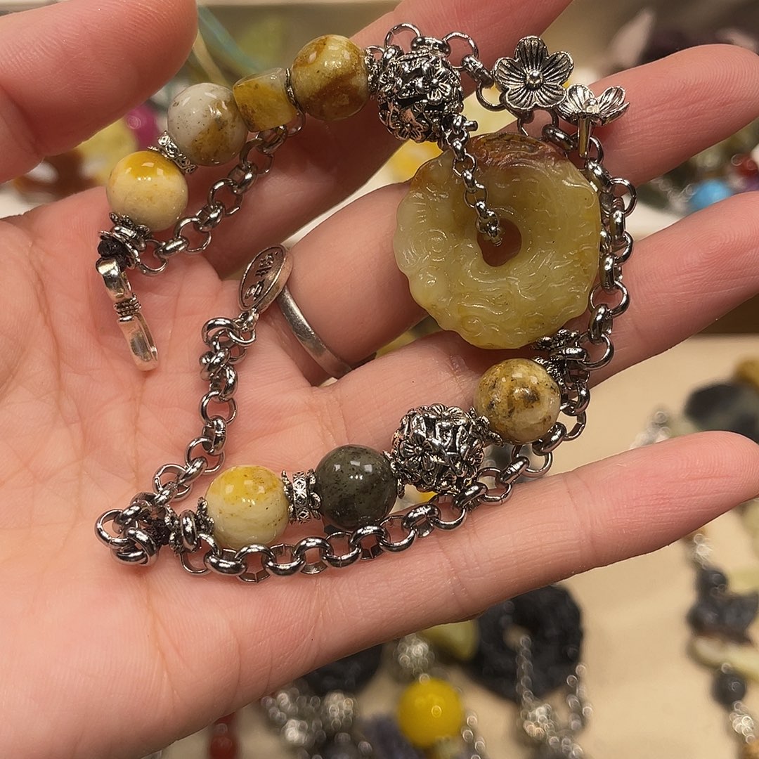 蛇纹石玉合金颈饰