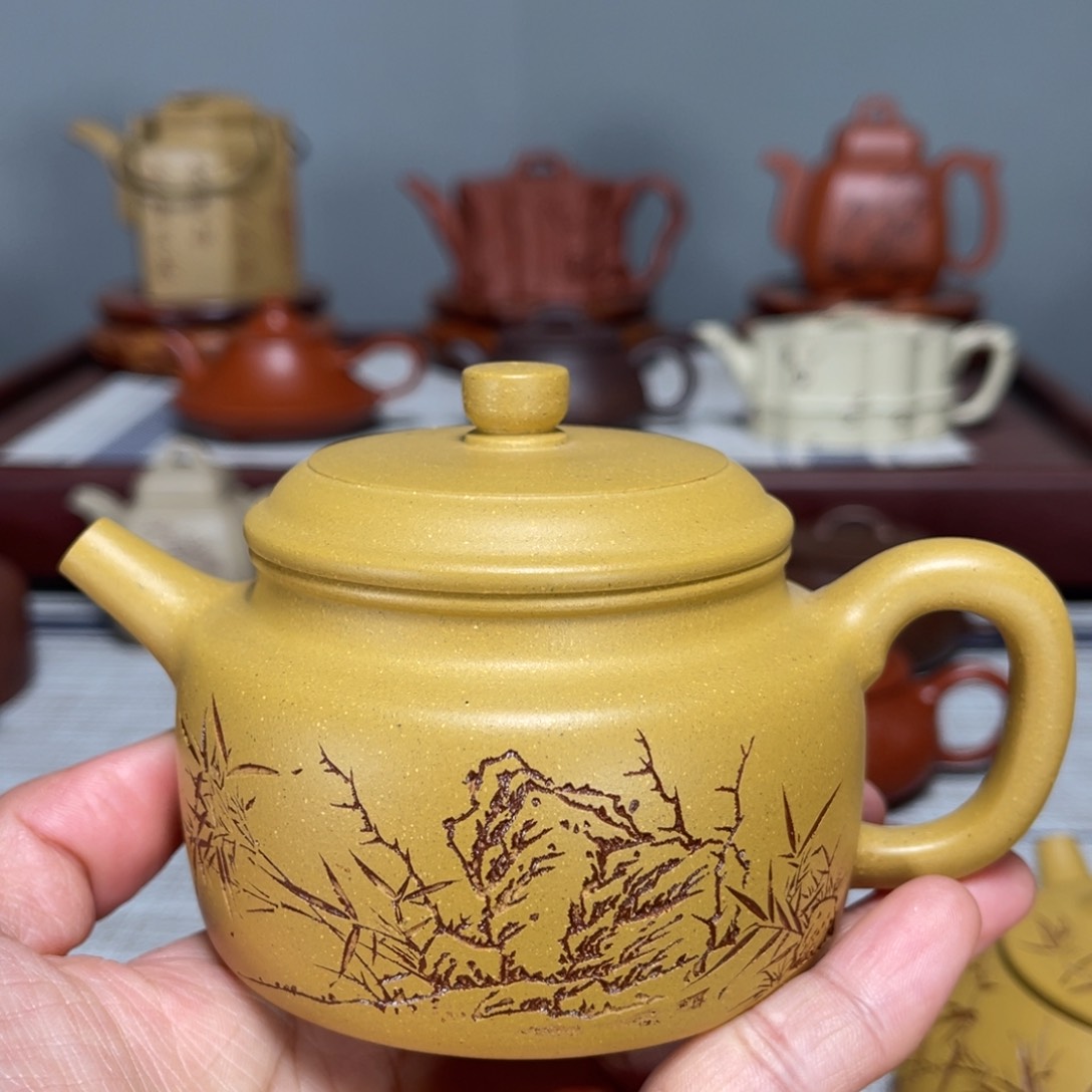紫砂茶壶一****哥黄金段泥，200c