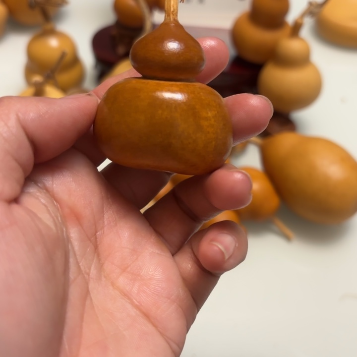 乡***孩天然手捻老皮葫芦