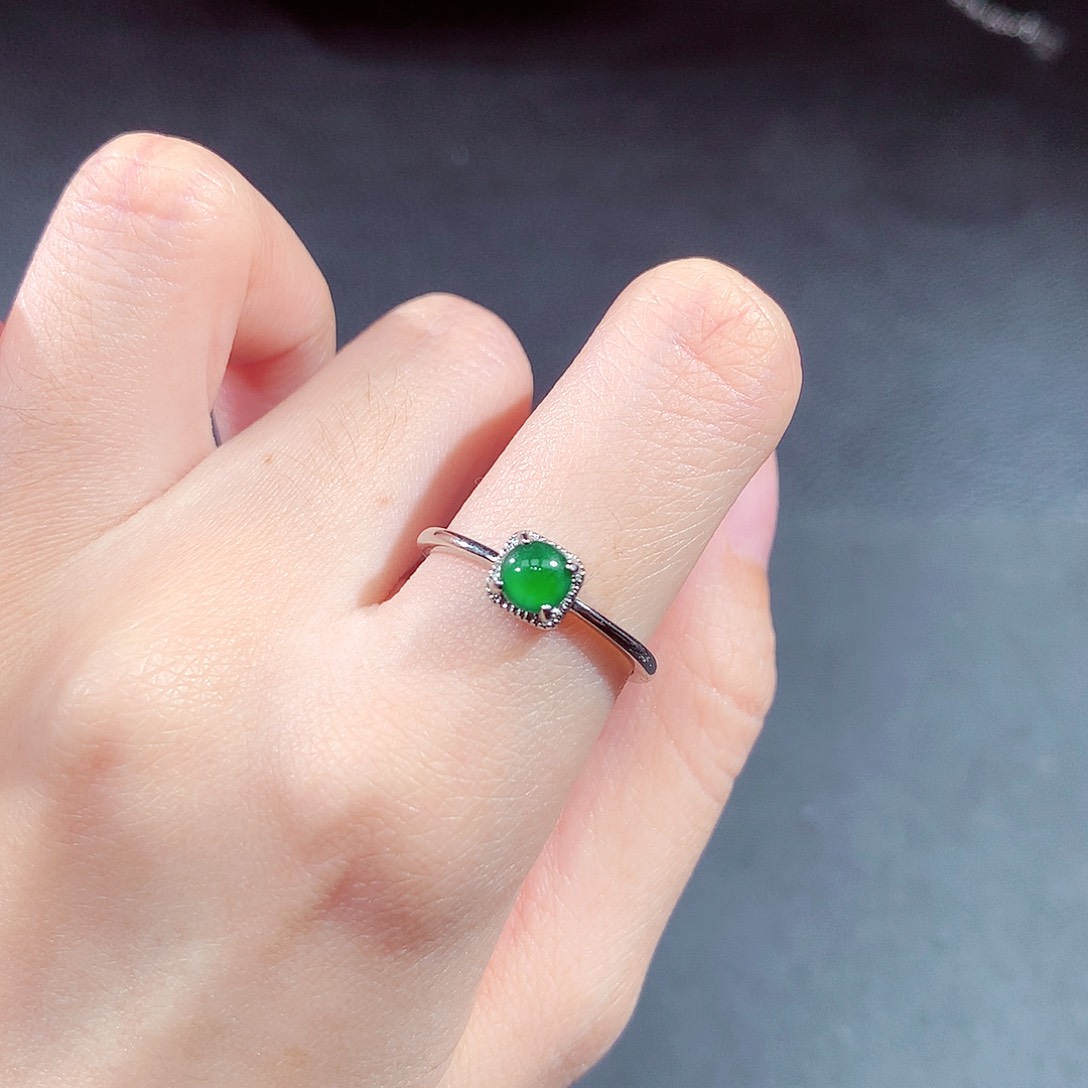 未镶嵌戒指翡翠翡翠