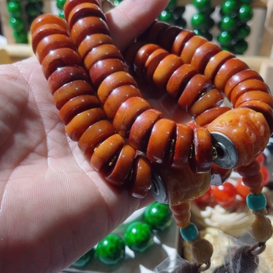 驼骨卡1.7手持黄色