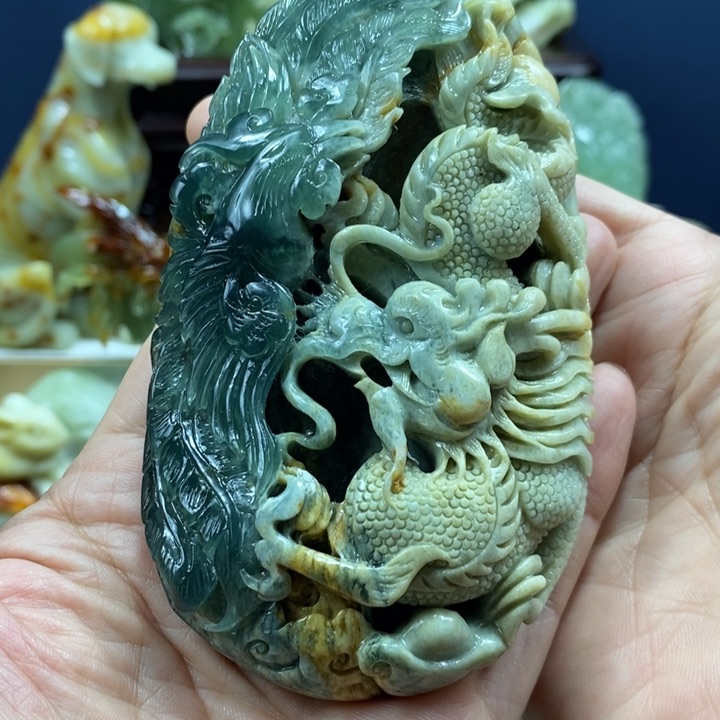 未镶嵌蛇纹石玉珠宝奇石远***岸