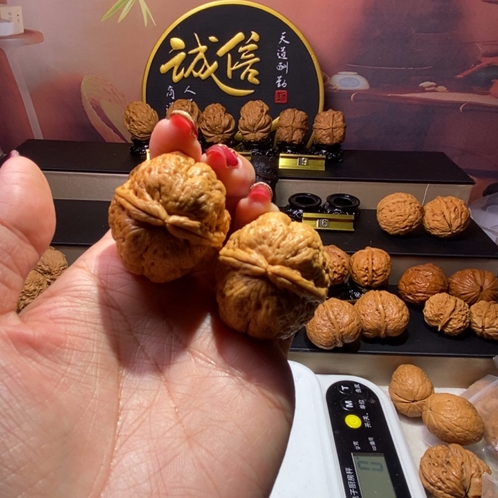 文玩核桃把件平头蟾38尺