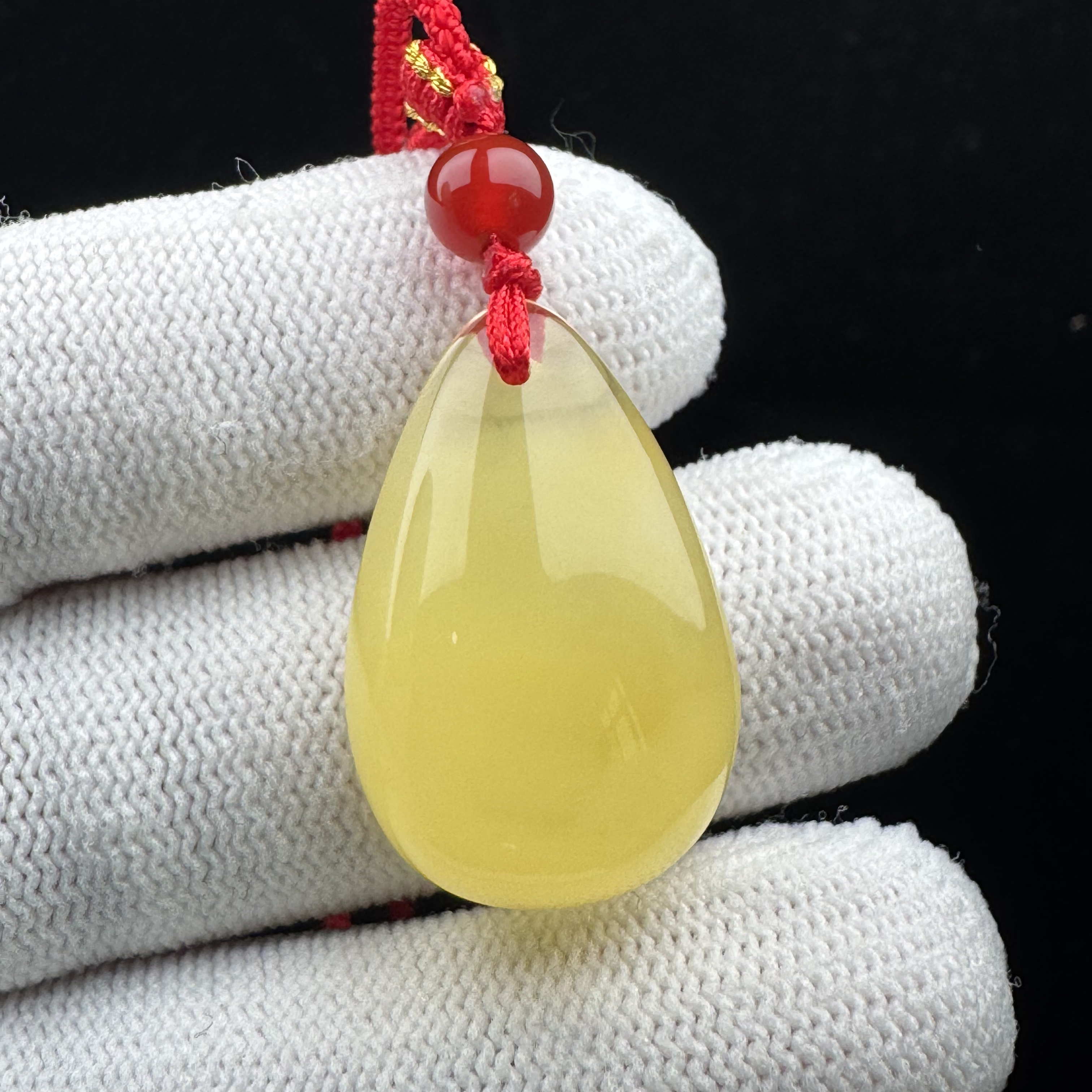 R1205天然蜜蜡鸡油黄水滴牌17.8*27*10mm 支持复检 假一罚四