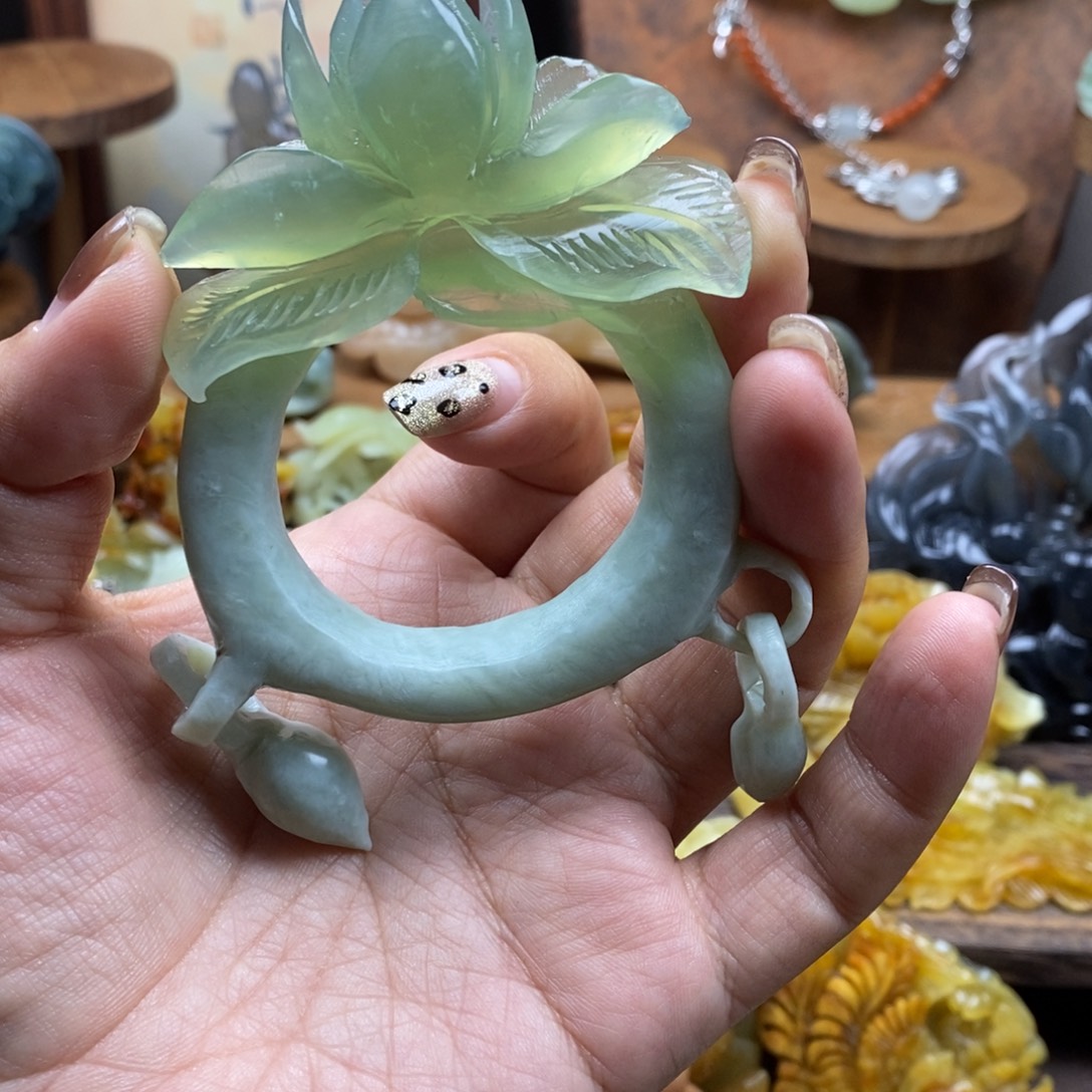 我***心蛇纹石玉未镶嵌吊坠(不含链)