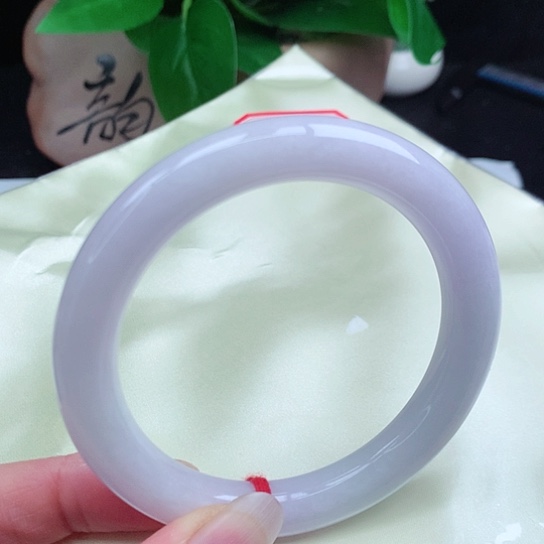 翡翠手镯未镶嵌       圆条59 粉紫色