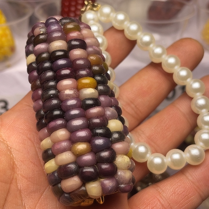 微***烟树脂制品文玩玉米制品把件