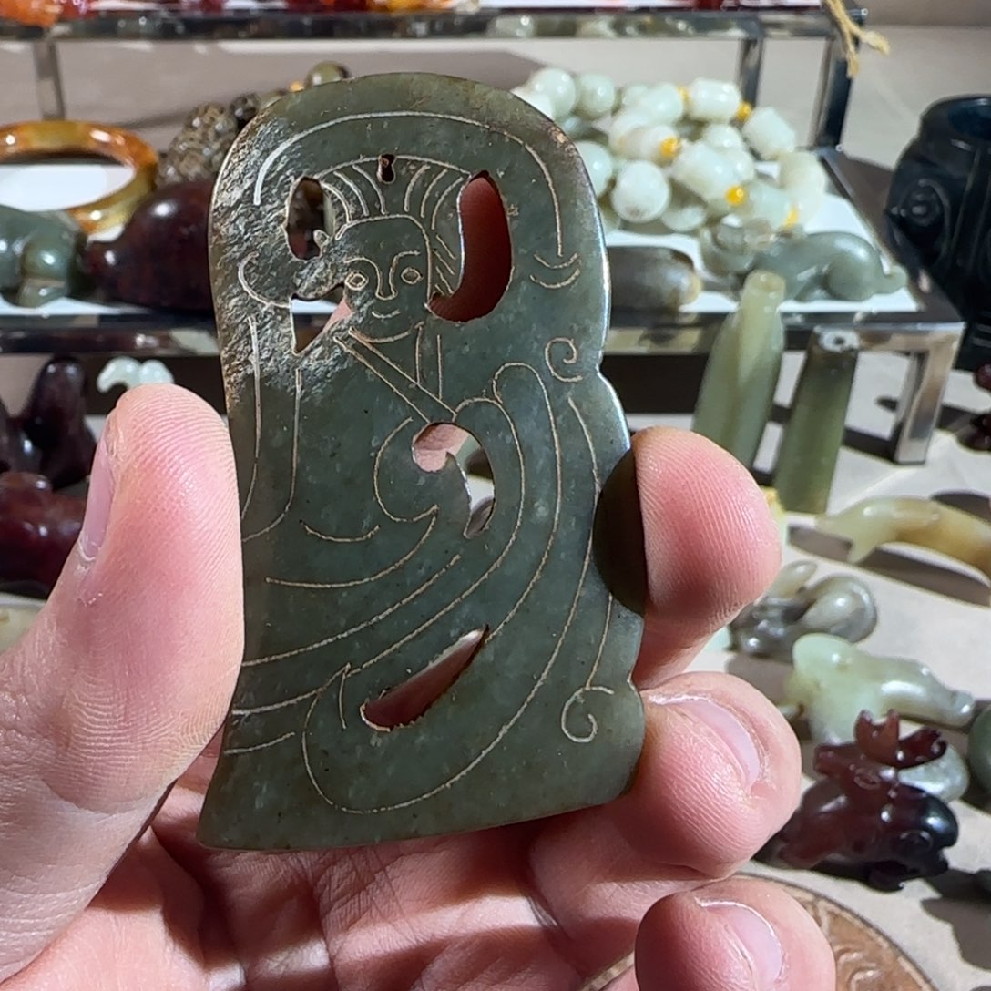 和田玉颈饰未镶嵌