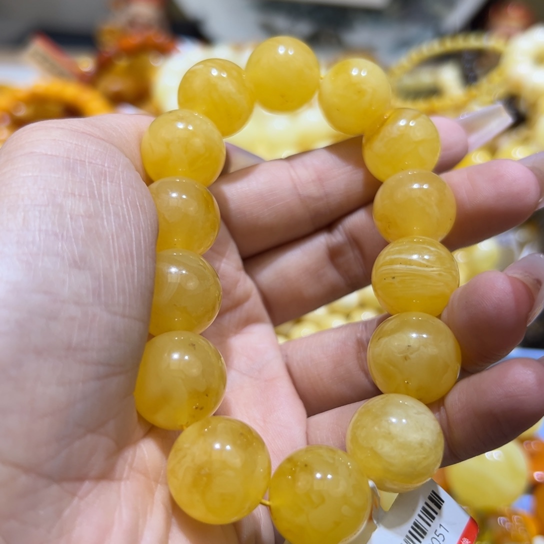 琥珀珠宝奇石未镶嵌