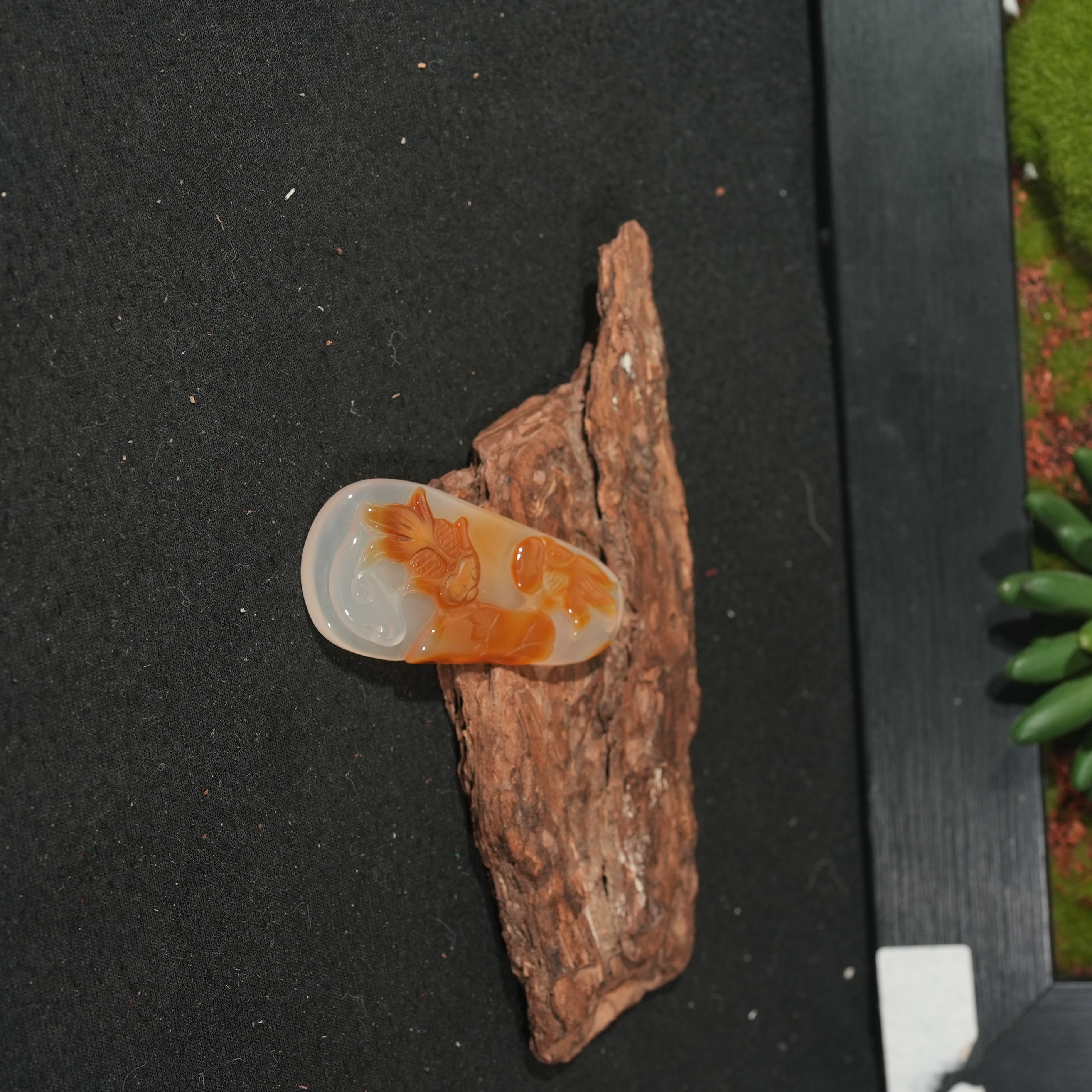 12.4香港王老板-玛瑙吊坠6c287