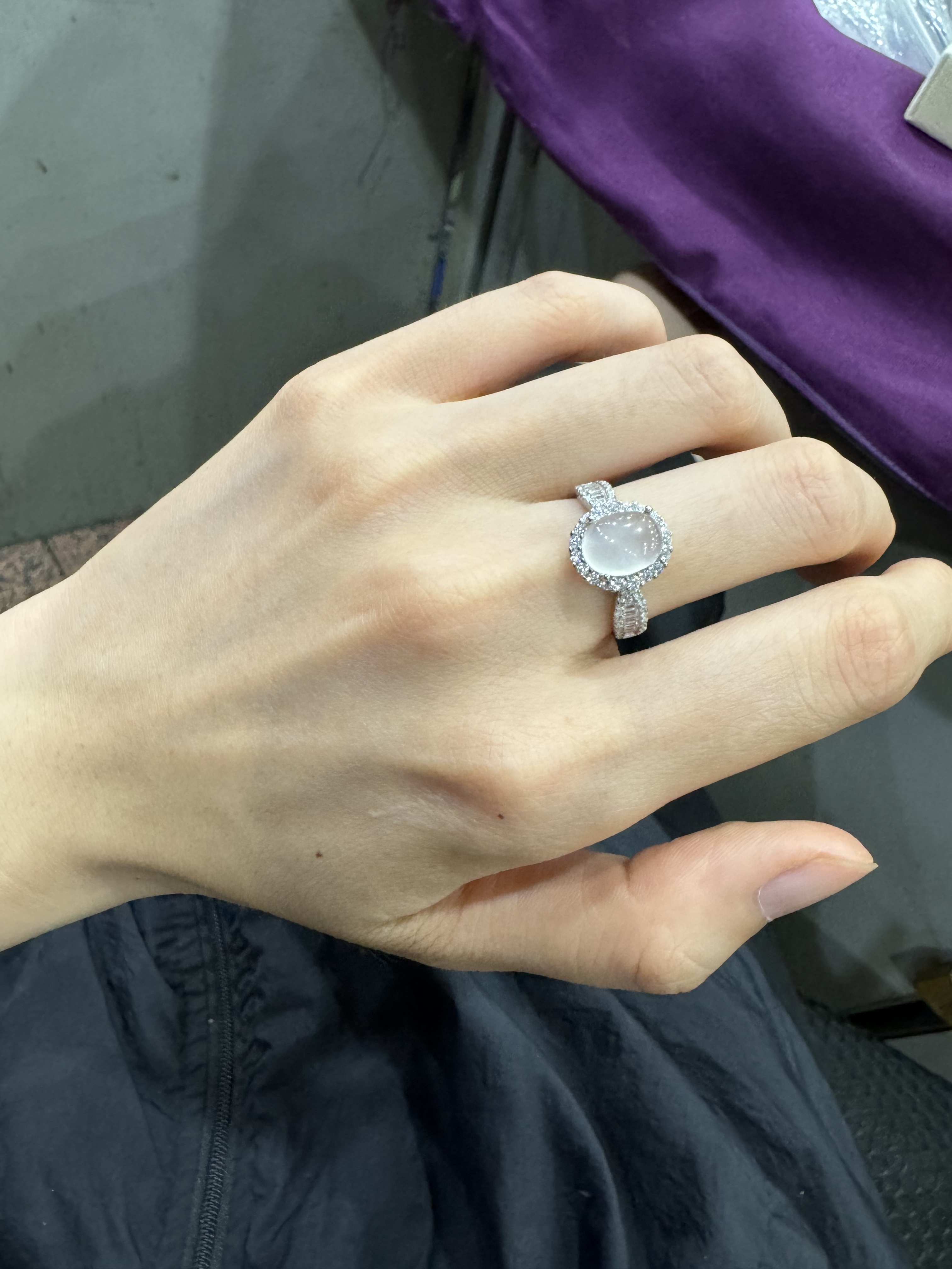 天然精致岫玉小白冰小蛮腰