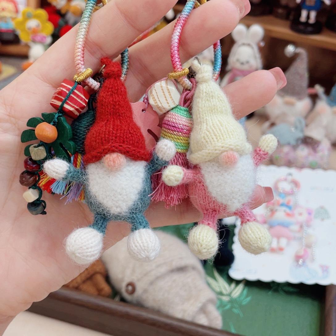 雪***儿毛绒棒针地精挂件